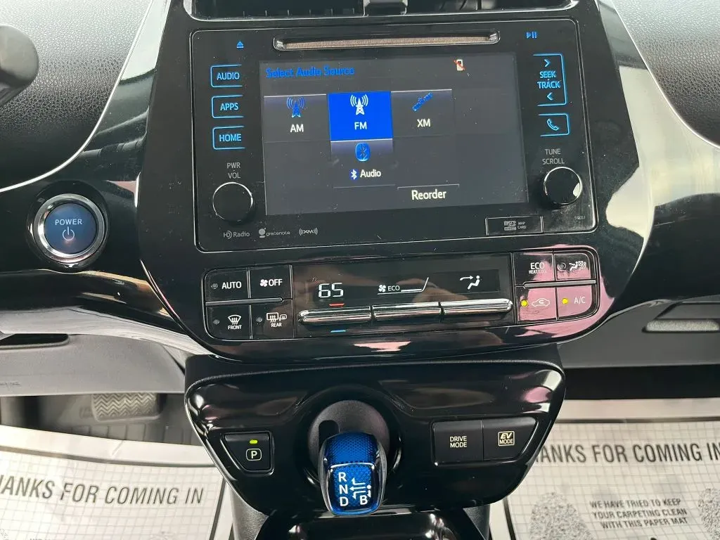 Toyota Prius photo 23