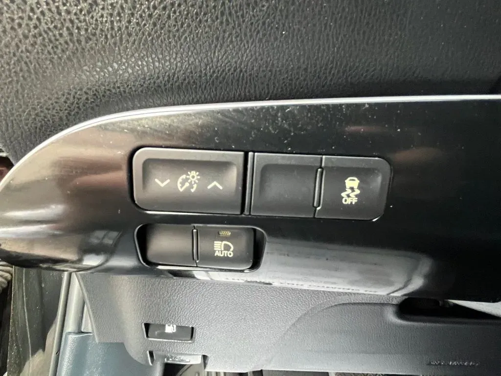 Toyota Prius photo 21