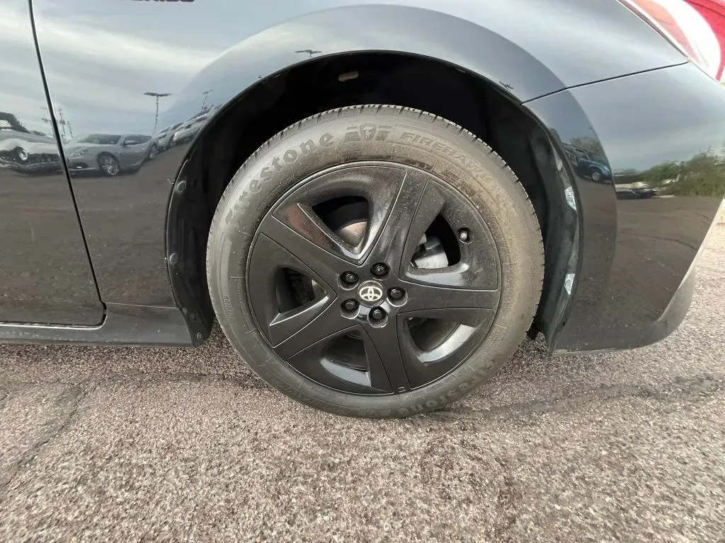 Toyota Prius photo 19