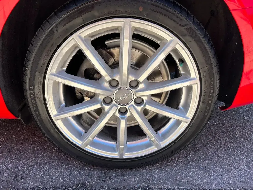 Audi A4 photo 17
