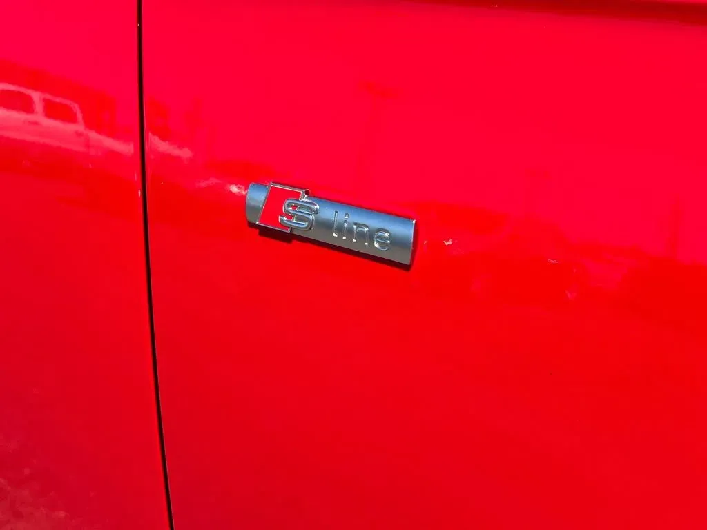 Audi A4 photo 20