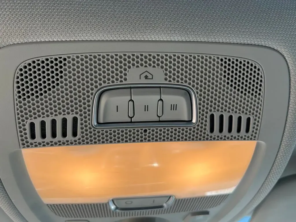 Audi A4 photo 25