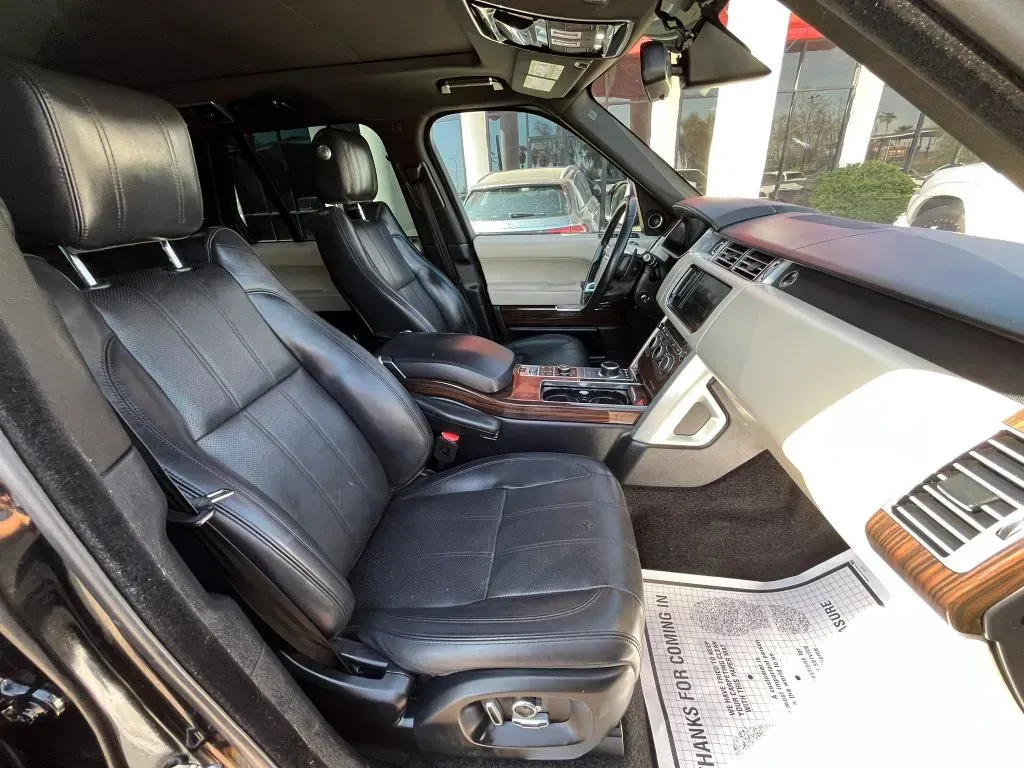 Land Rover Range Rover photo 14