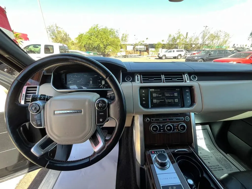 Land Rover Range Rover photo 23
