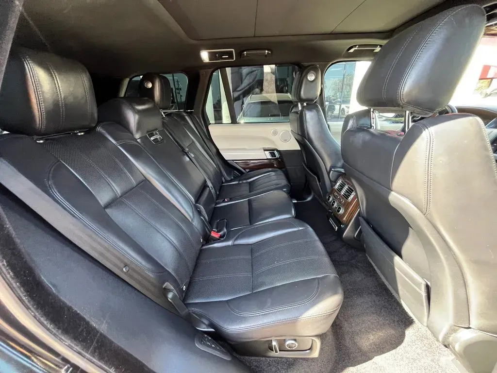 Land Rover Range Rover photo 16