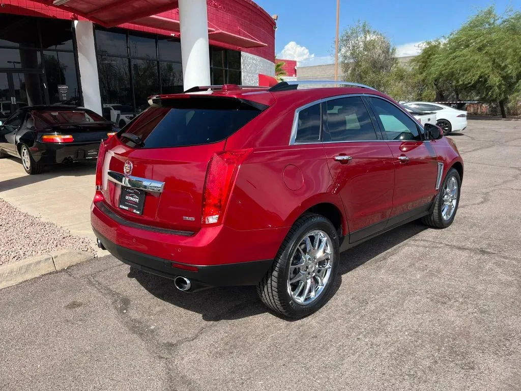 Cadillac SRX photo 6