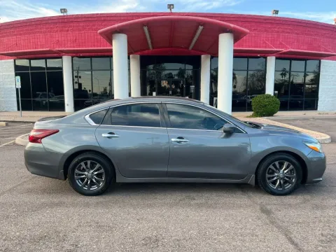 More photos of 2018 Nissan Altima 2.5 S Sedan 4D at Ultimate Autos, AZ