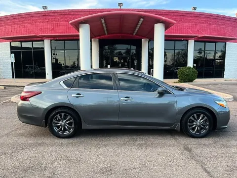 More photos of 2018 Nissan Altima 25 S Sedan 4D at Ultimate Autos, AZ