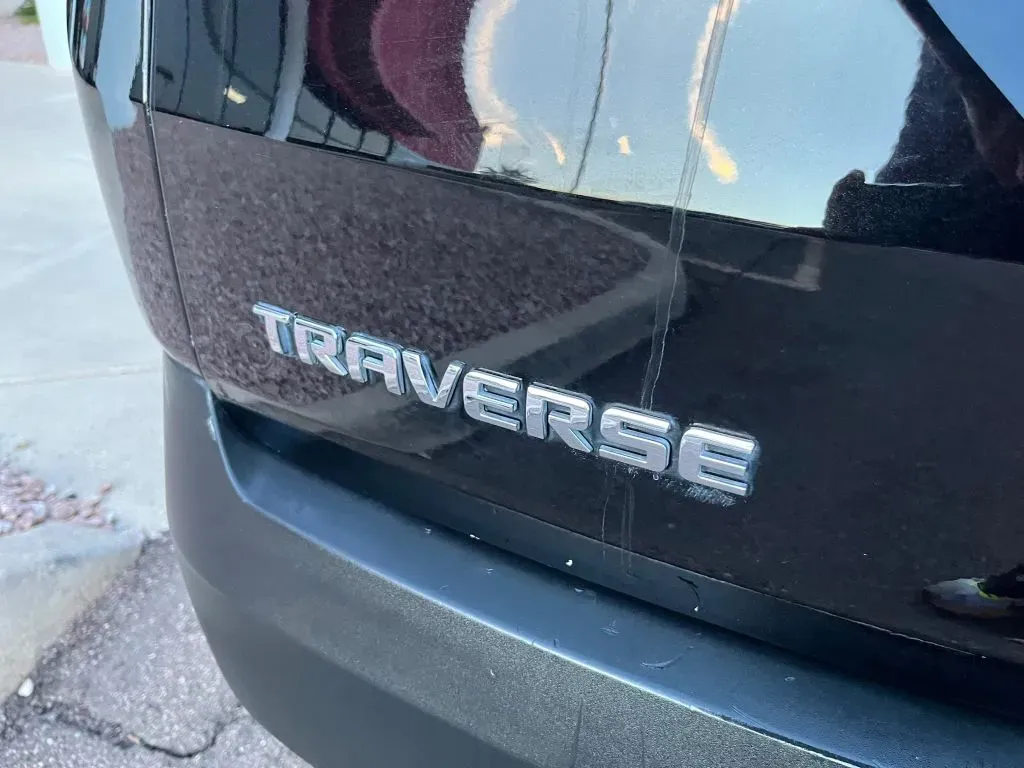 Chevrolet Traverse photo 23