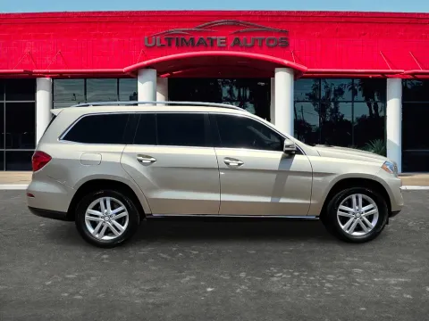 More photos of 2013 Mercedes-Benz GL-Class GL 450 4MATIC Sport Utility 4D at Ultimate Autos, AZ