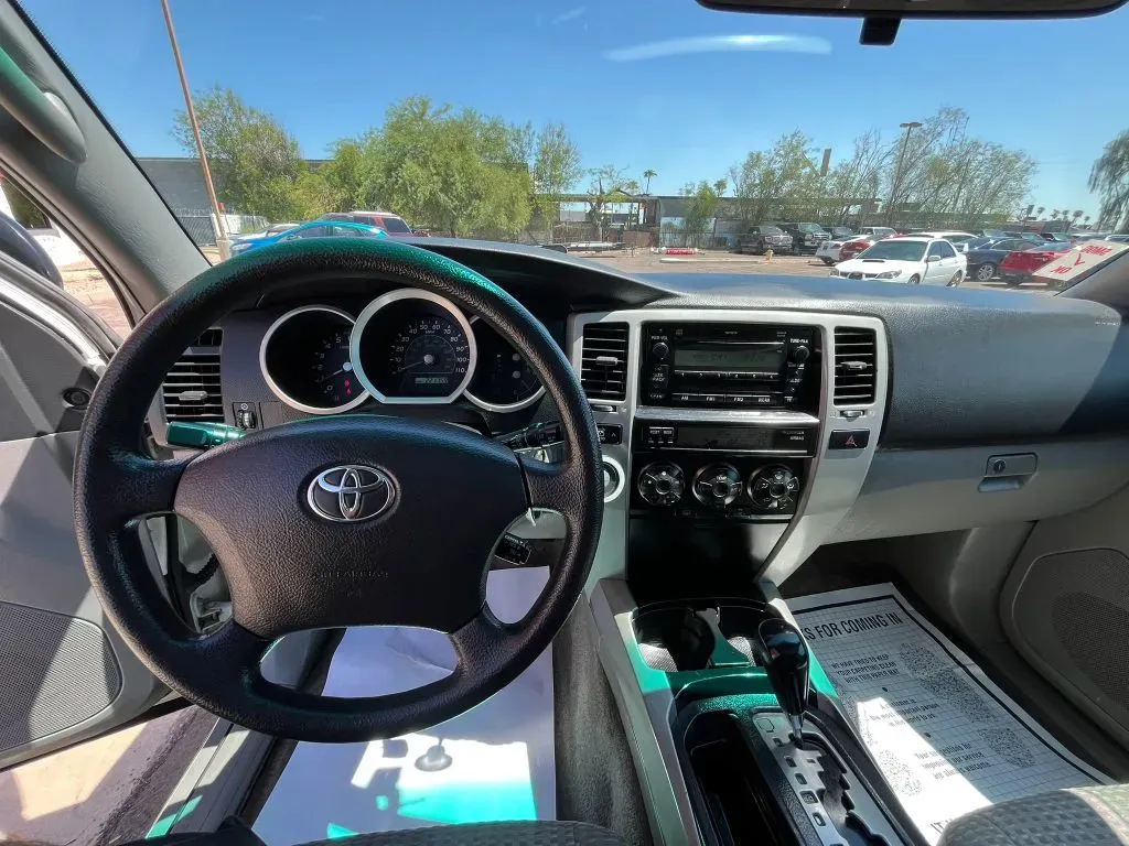 Toyota 4Runner photo 24