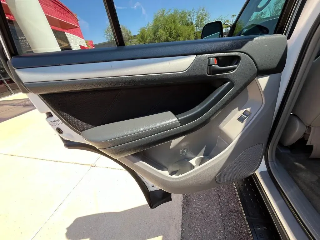Toyota 4Runner photo 10
