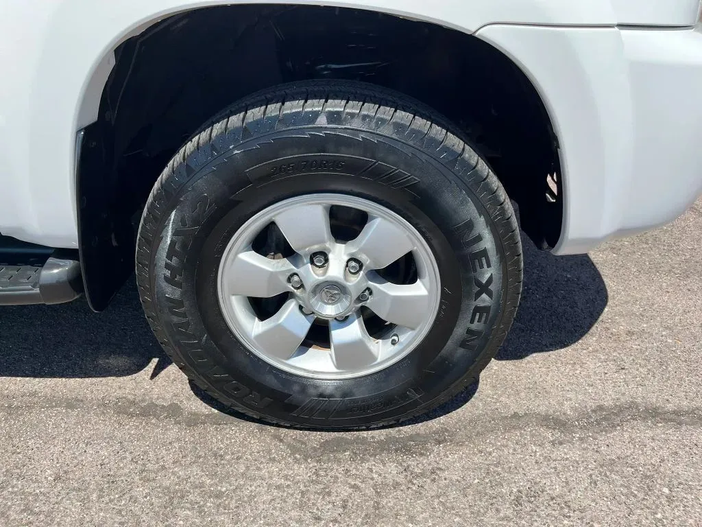 Toyota 4Runner photo 19