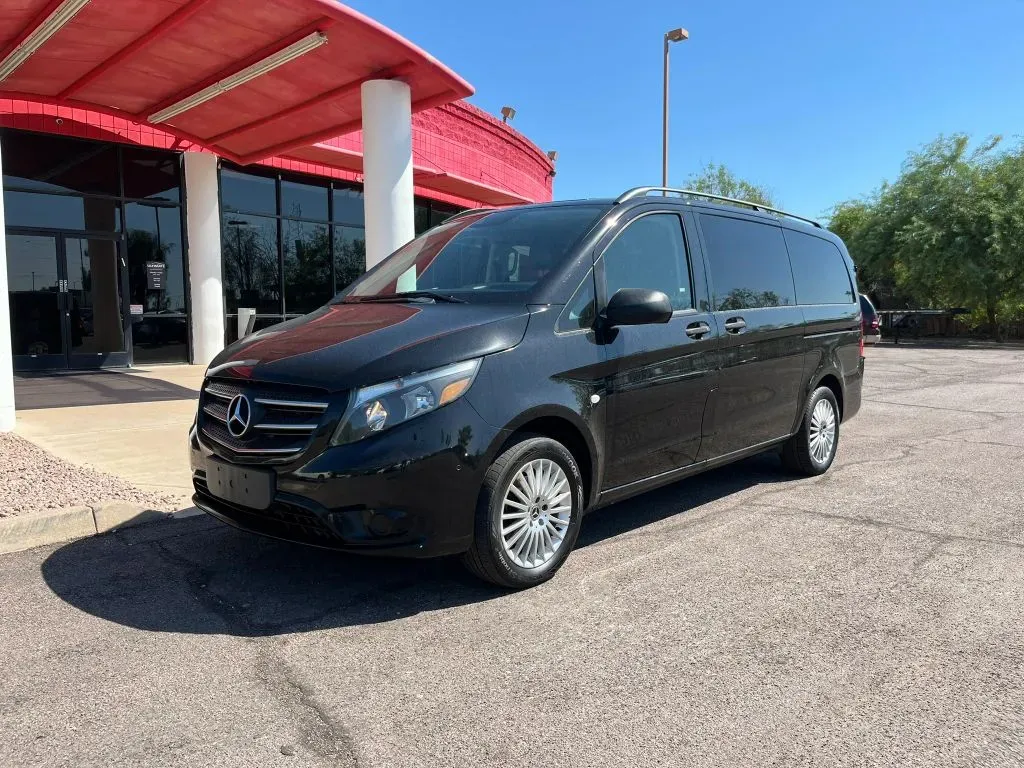 Mercedes-Benz Metris photo 4