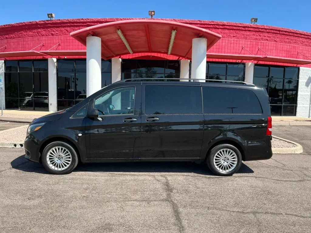 Mercedes-Benz Metris photo 5