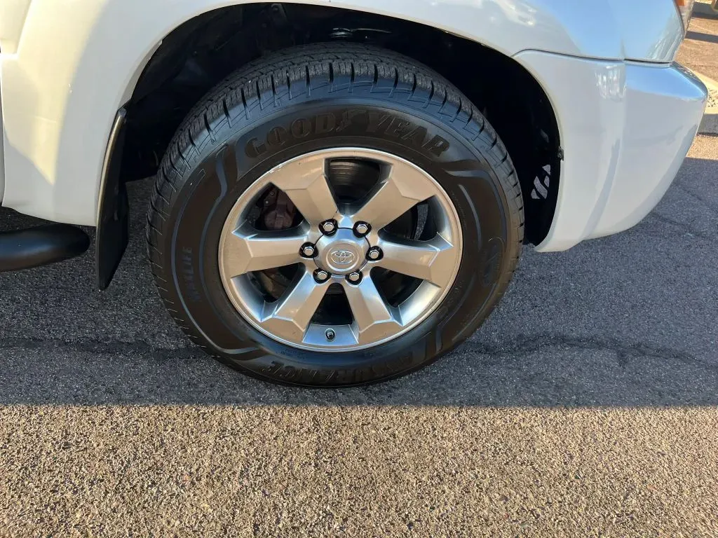 Toyota 4Runner photo 19