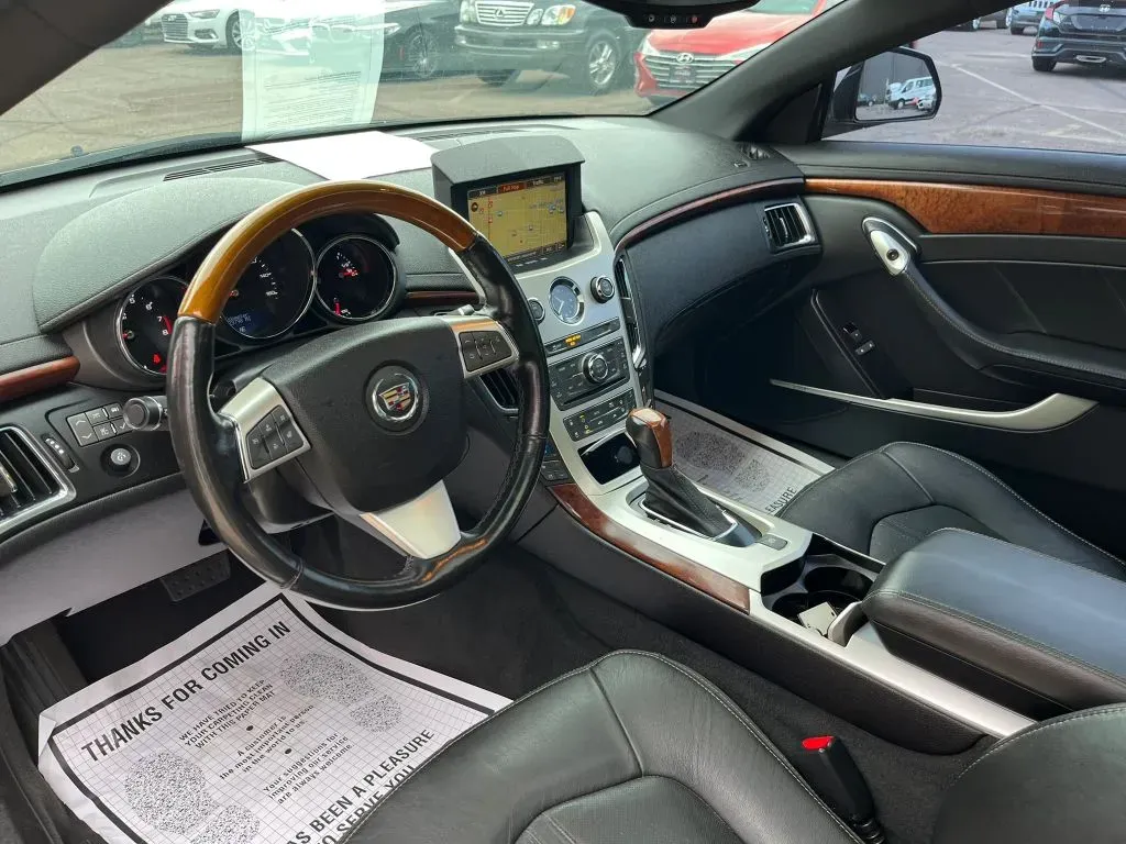 Cadillac CTS photo 9