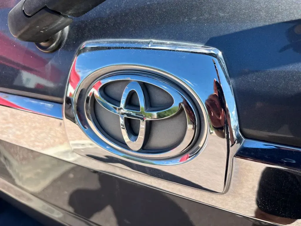 Toyota 4Runner photo 23
