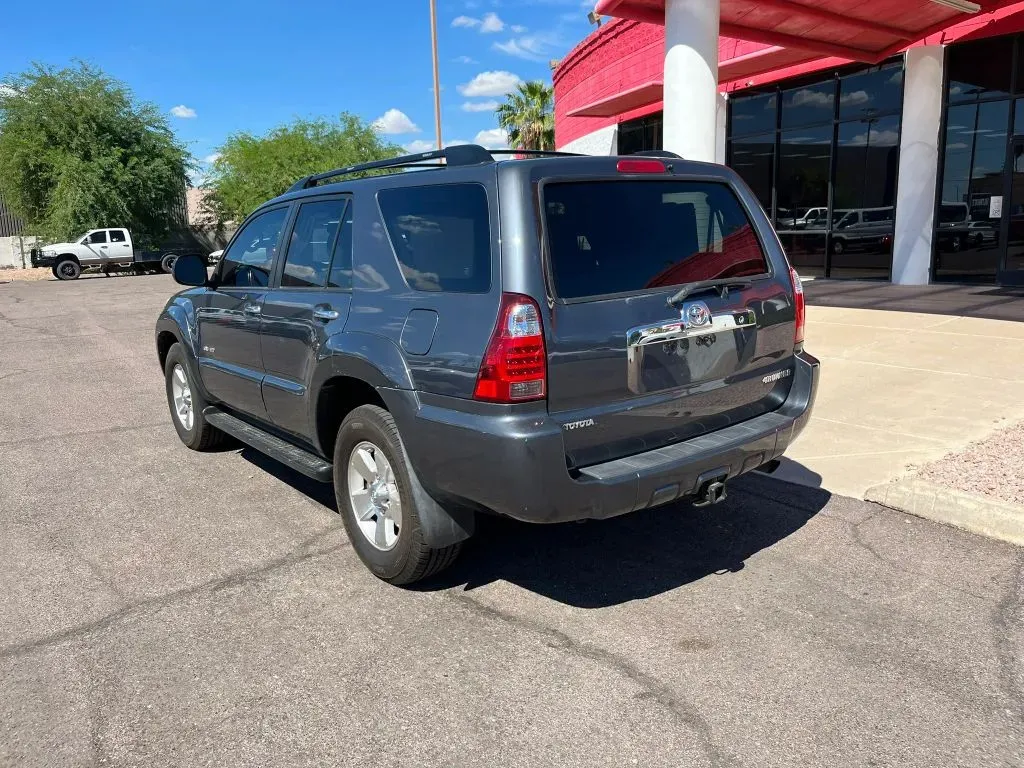 Toyota 4Runner photo 3