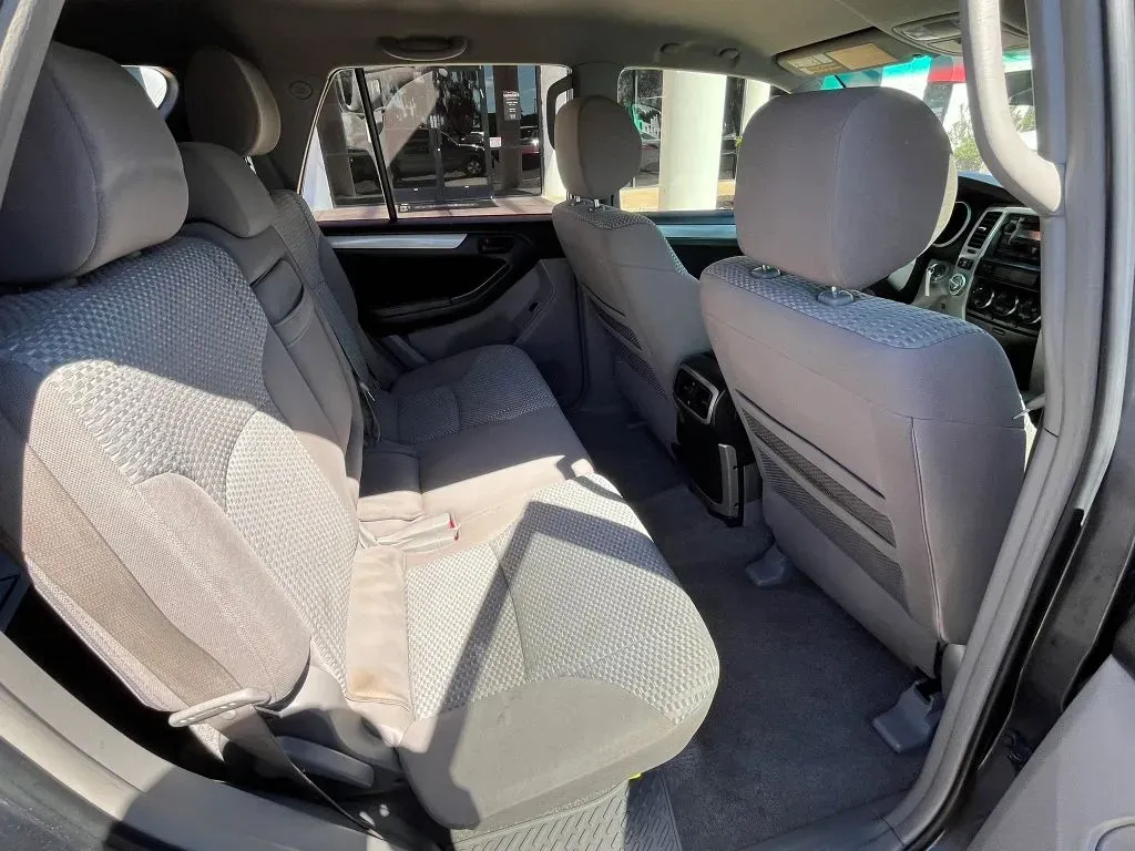 Toyota 4Runner photo 16