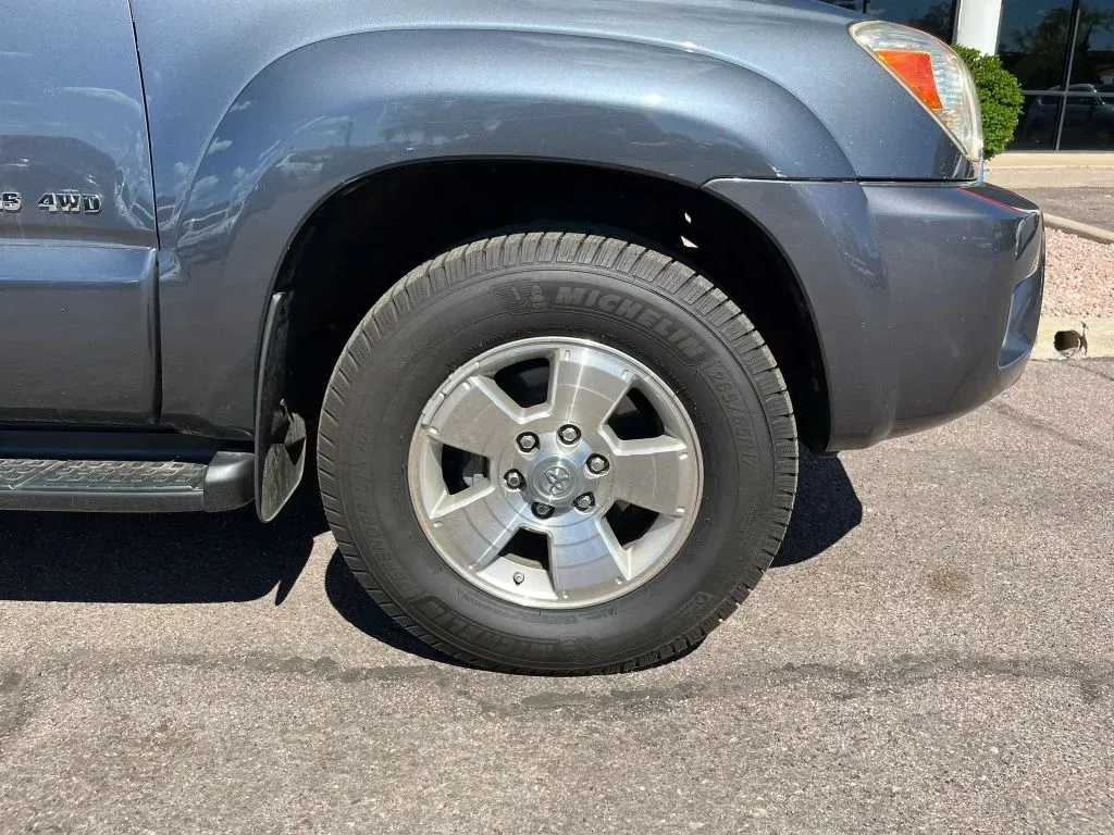 Toyota 4Runner photo 21
