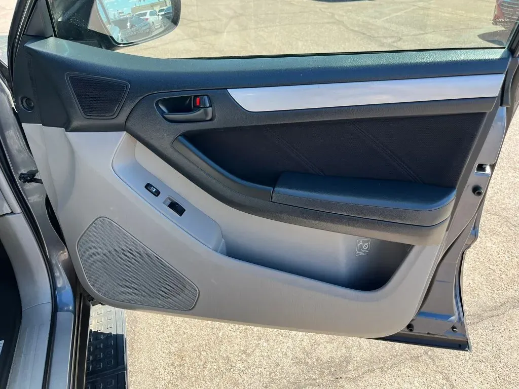 Toyota 4Runner photo 15
