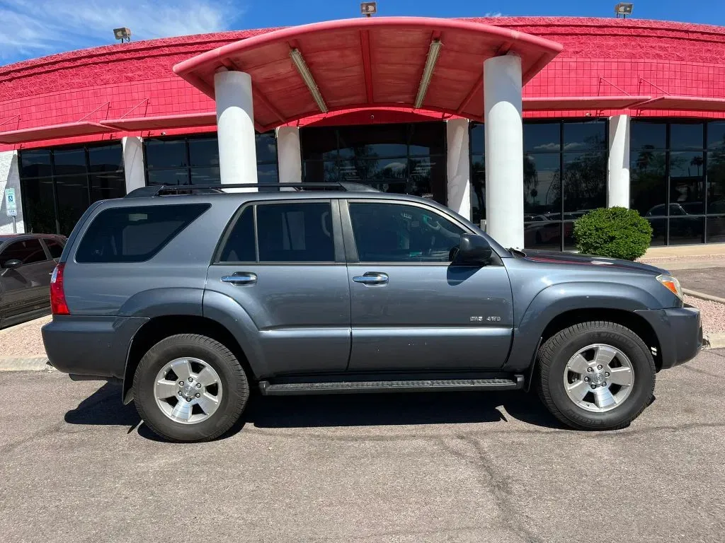 Toyota 4Runner photo 5