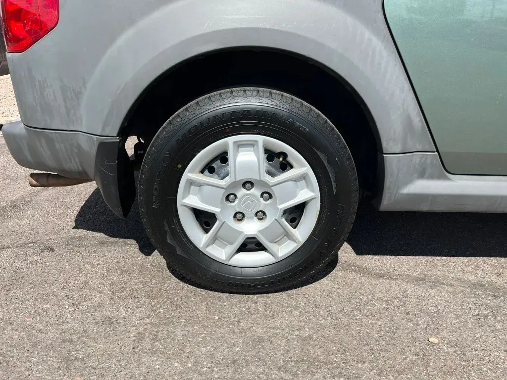 Honda Element photo 20