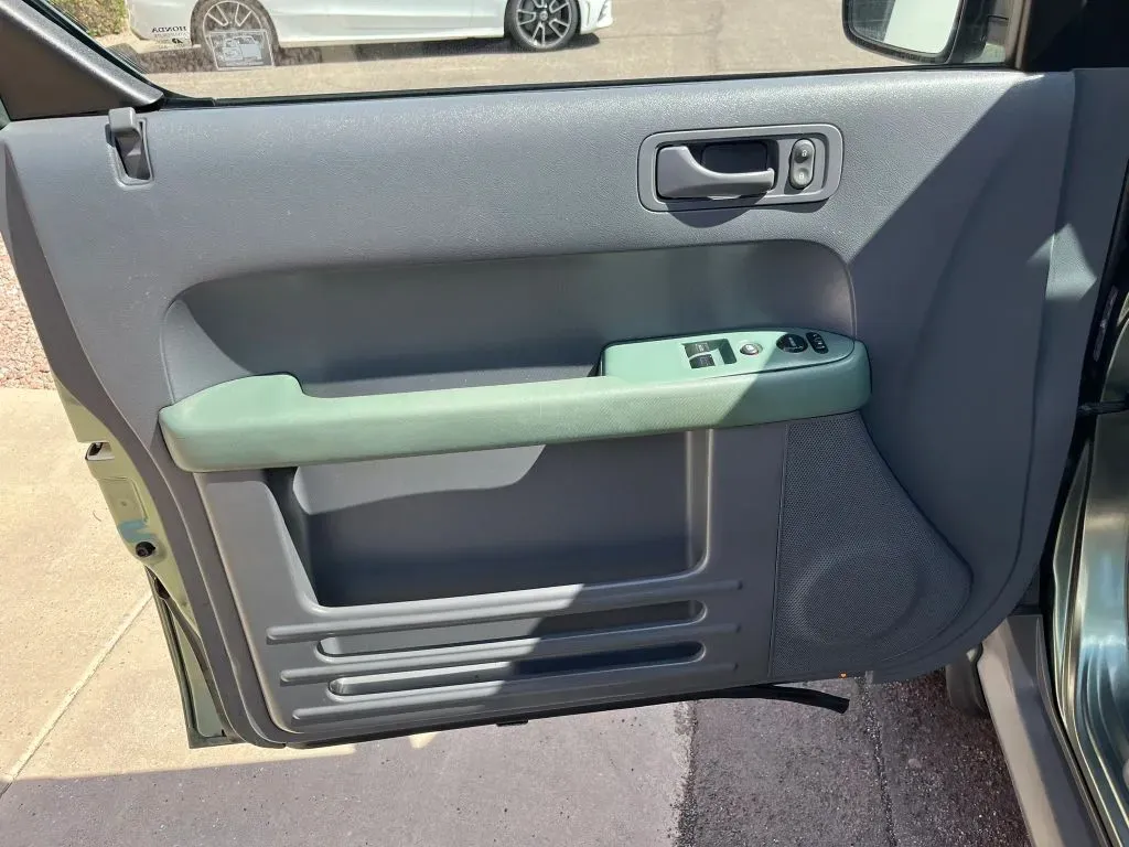 Honda Element photo 9
