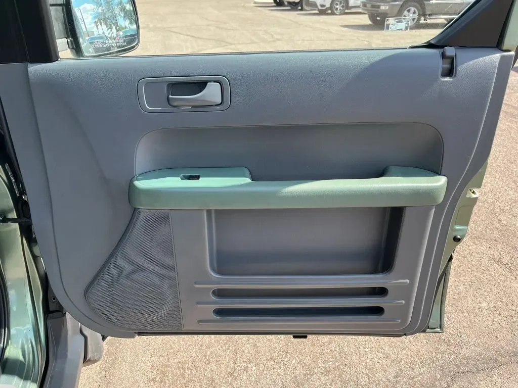 Honda Element photo 15