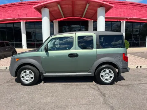 Photos of 2005 Honda Element LX Sport Utility 4D for sale in Mesa, AZ at Ultimate Autos