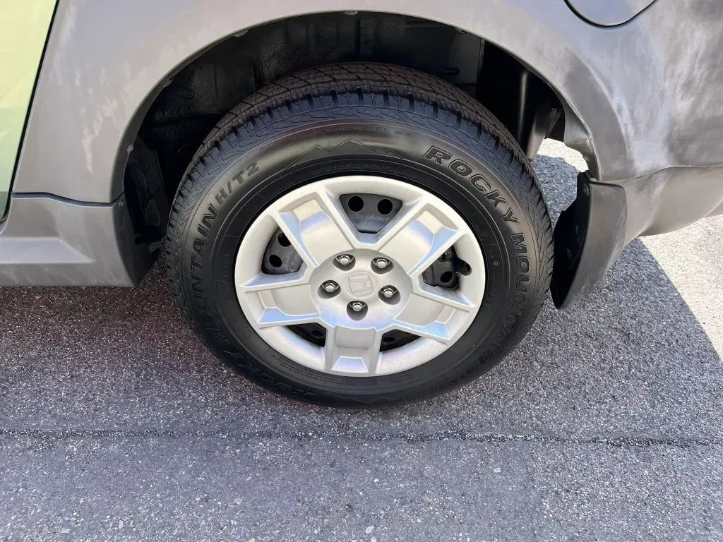 Honda Element photo 19