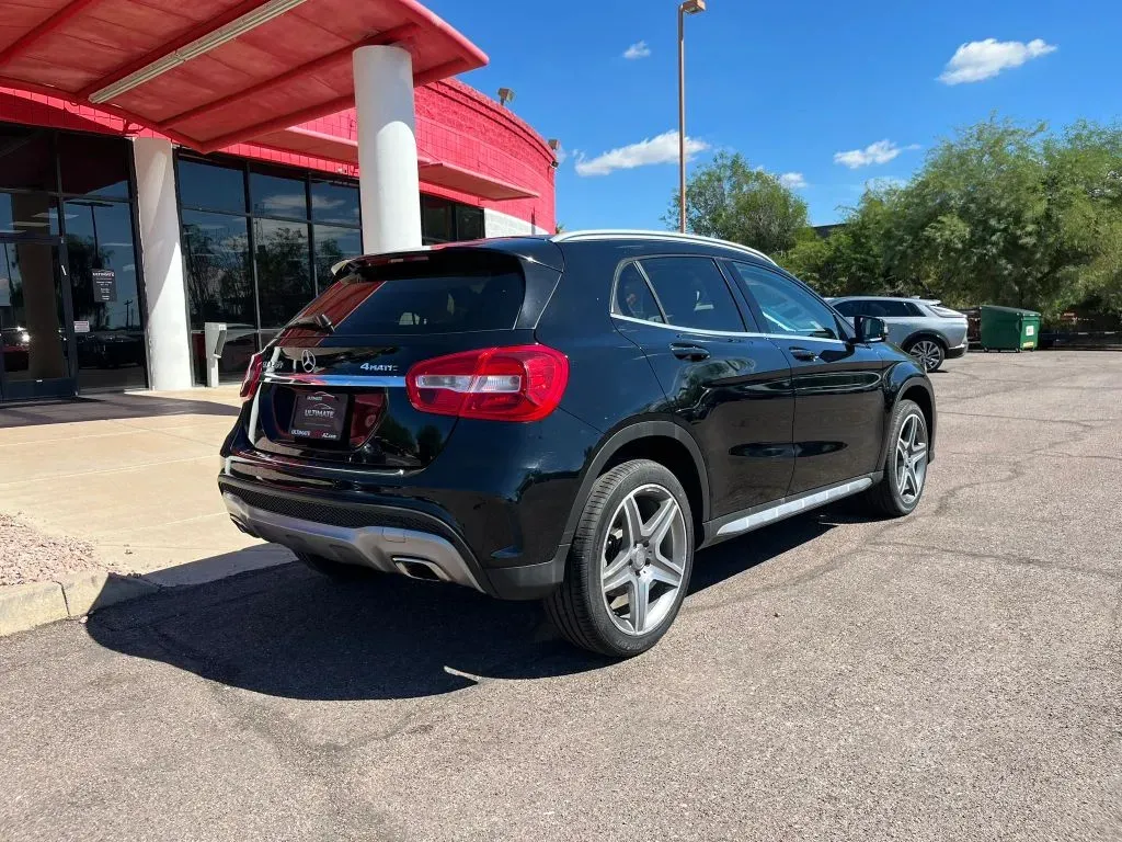 Mercedes-Benz GLA photo 6