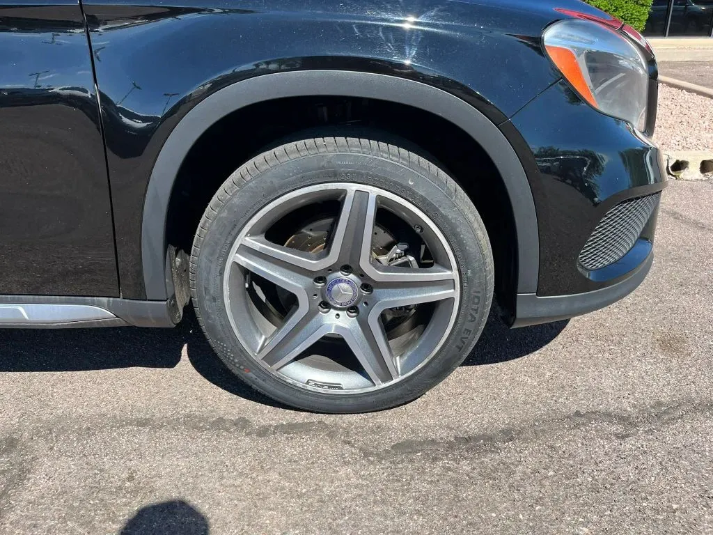 Mercedes-Benz GLA photo 21
