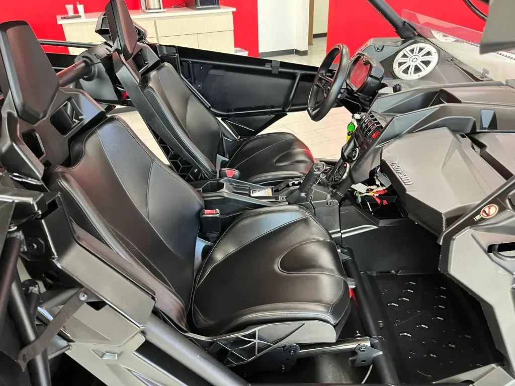 Can-am X3 photo 10