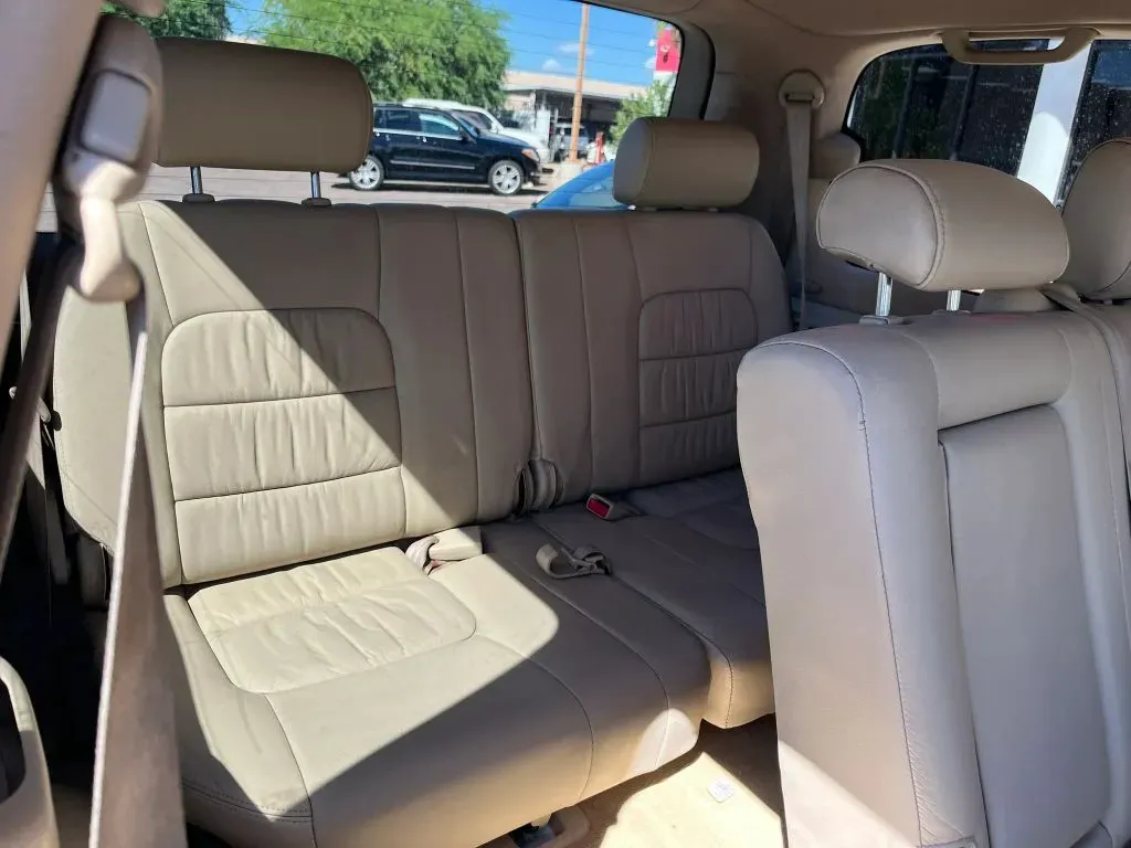 Lexus LX photo 18