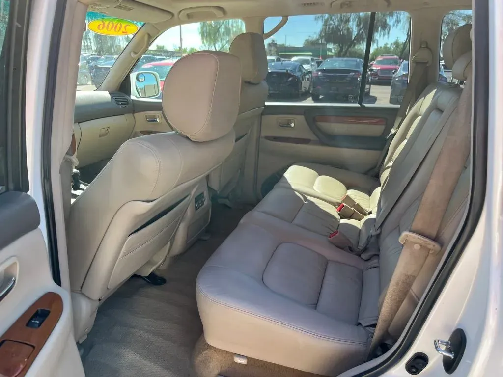 Lexus LX photo 10