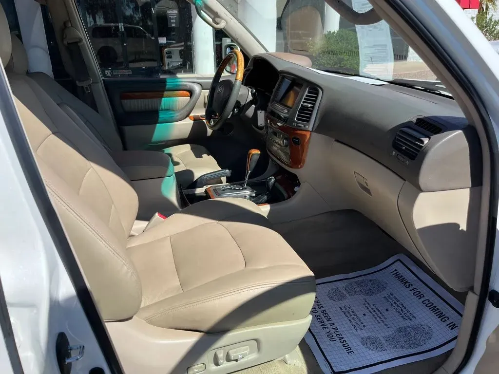 Lexus LX photo 14