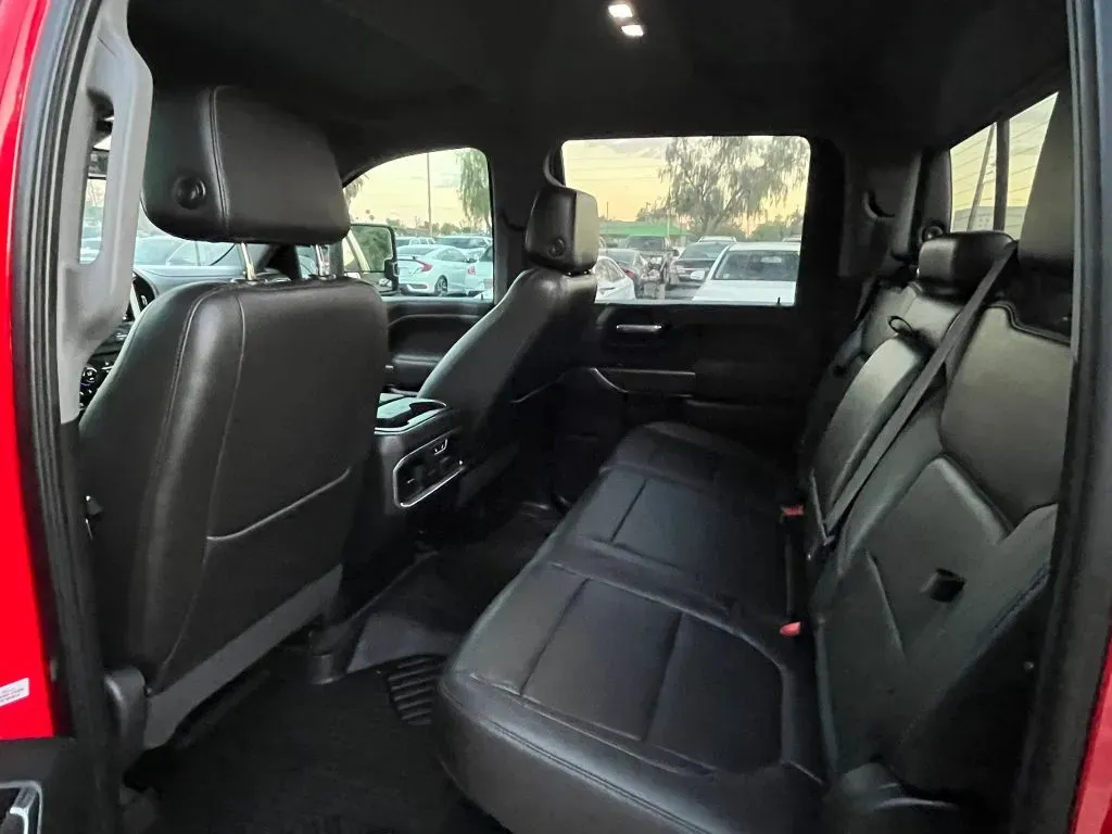 Chevrolet Silverado photo 9