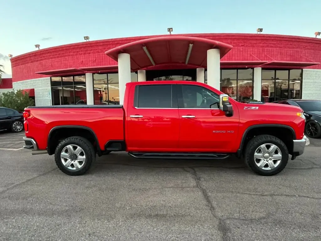 Chevrolet Silverado photo 5