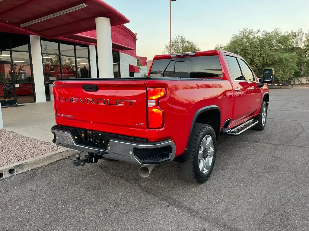 Chevrolet Silverado photo 6