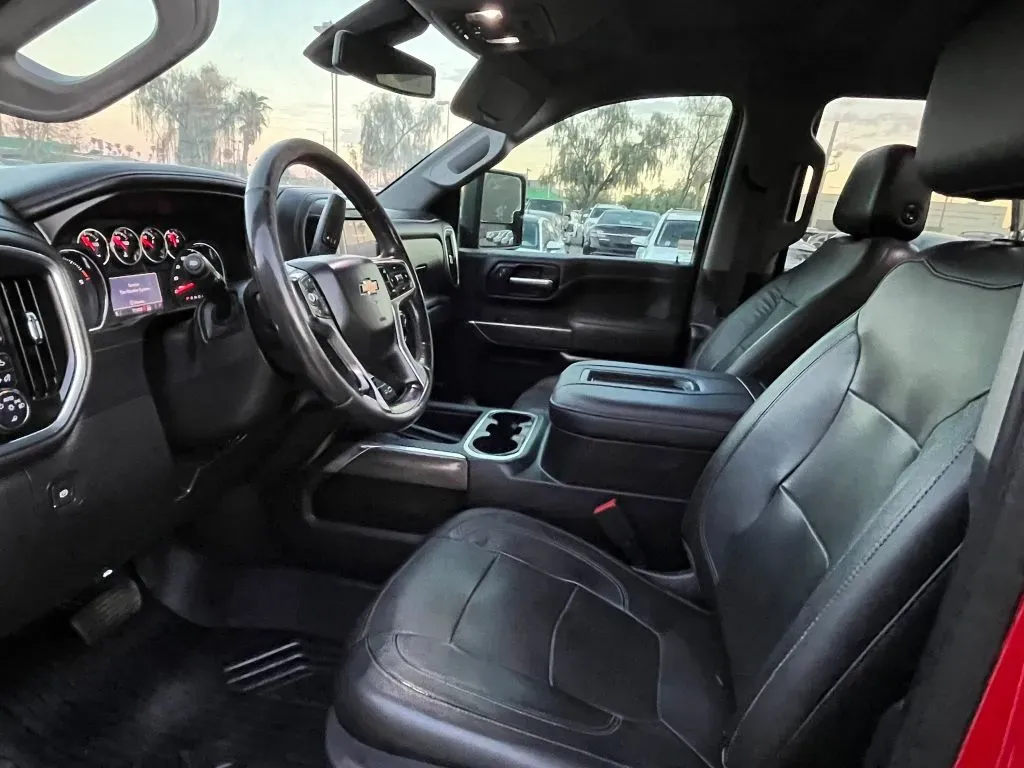 Chevrolet Silverado photo 7