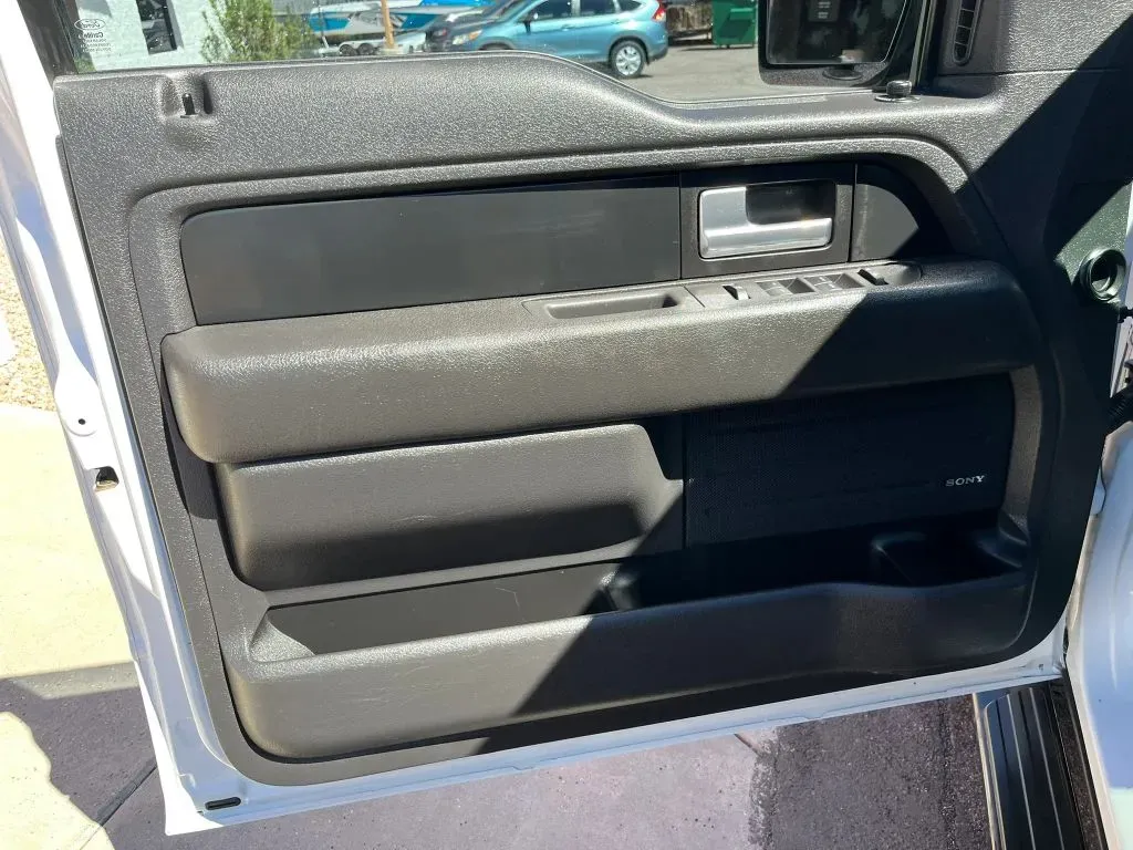 Ford F-150 photo 9