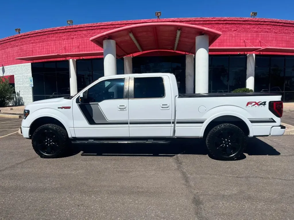 Ford F-150 photo 2