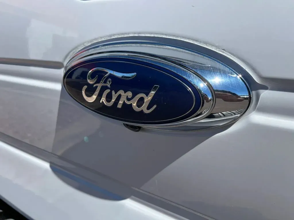Ford F-150 photo 23