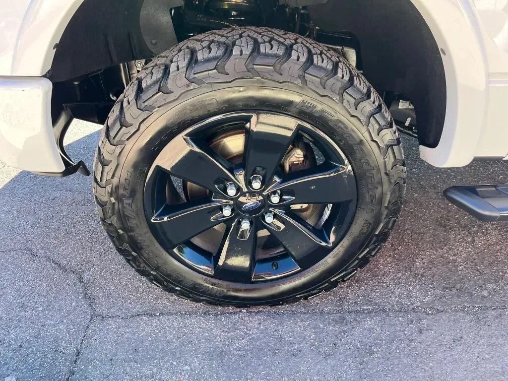 Ford F-150 photo 17