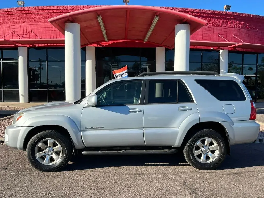 Toyota 4Runner photo 2