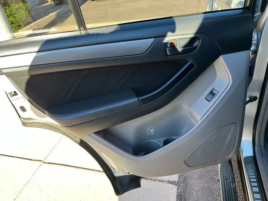 Toyota 4Runner photo 11