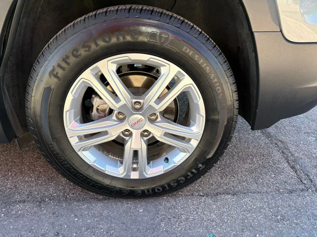 GMC Terrain photo 17