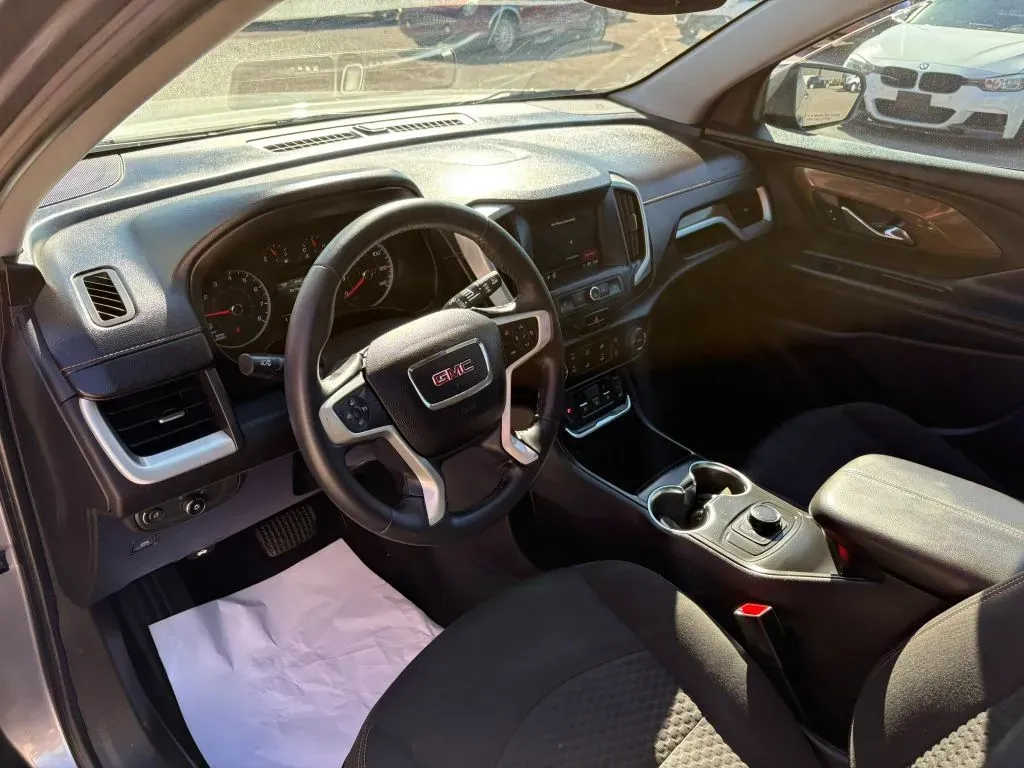 GMC Terrain photo 8
